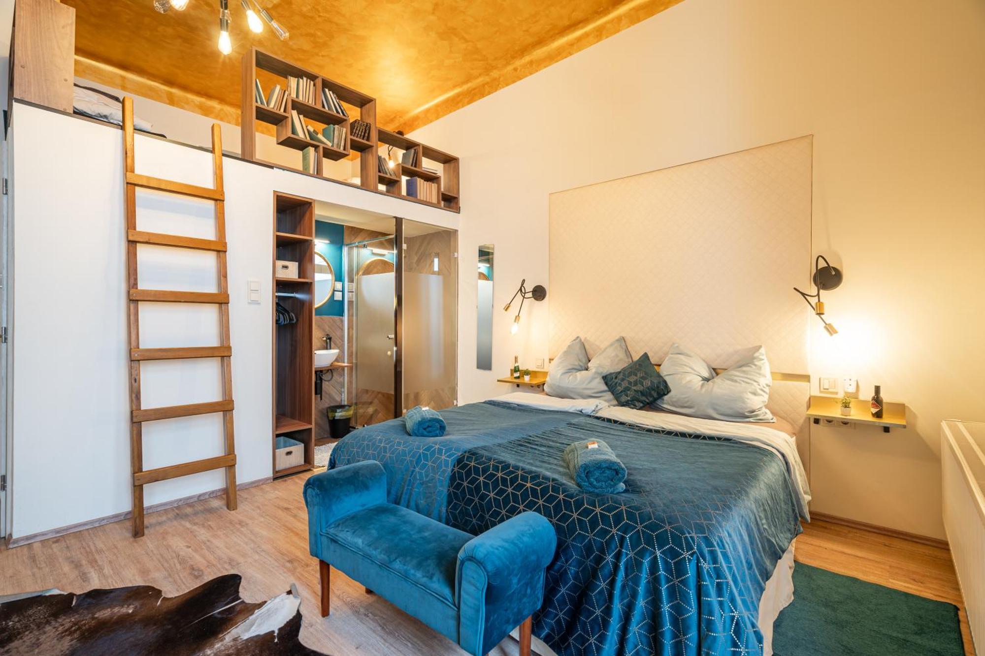 Family Suite,1536000151:JPEG