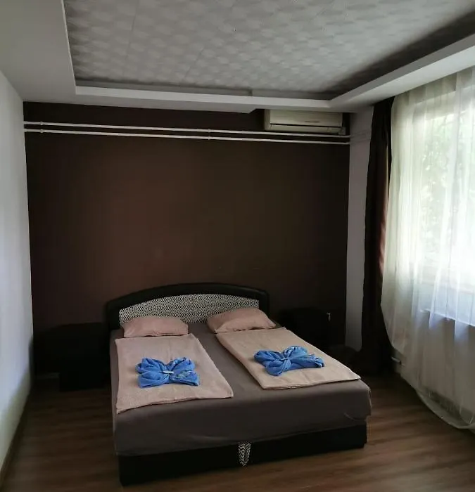 Carmen Pension-1