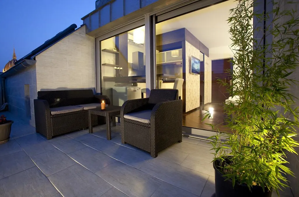 Parliament Penthouse Boutique B&B-1