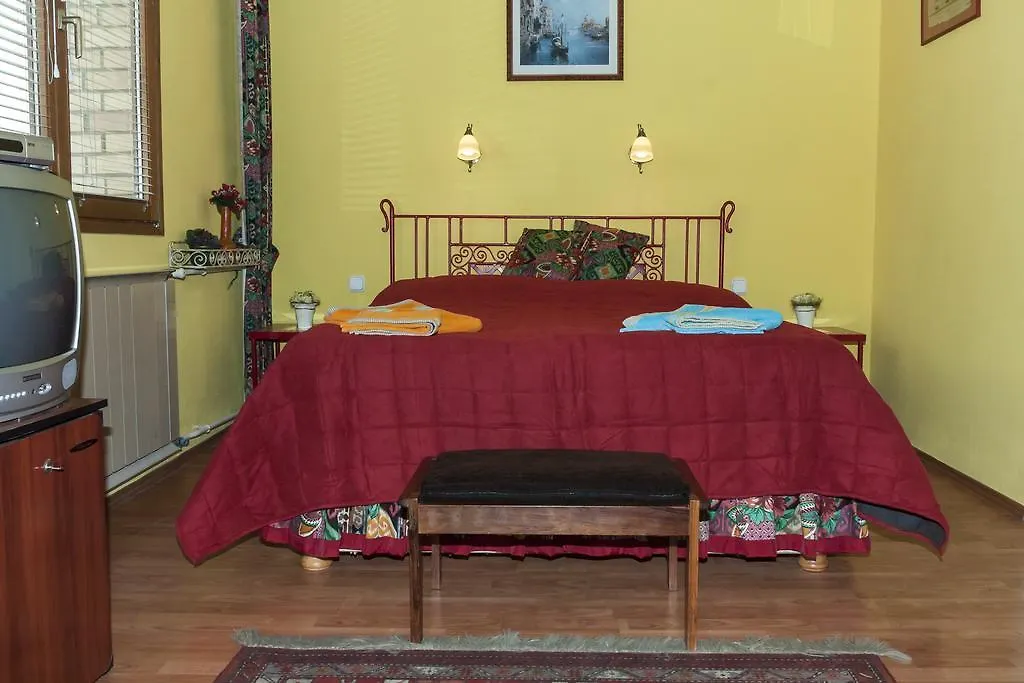 Bellevue Budapest B&B-1