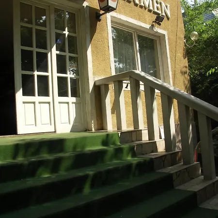 Carmen Pension-2