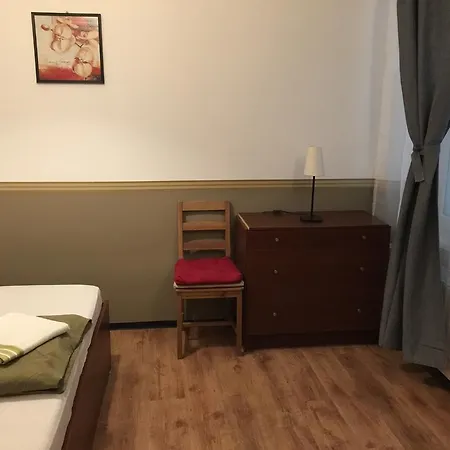 Elvis Guesthouse-3