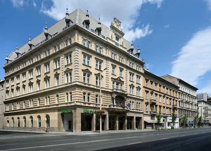 Ibis Styles Center